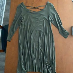 Green mid sleeve dress